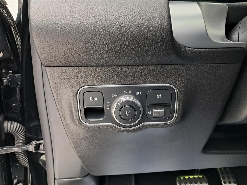 Mercedes Benz EQB 2023 Negro - Importación desde Corea - HF Imports Iquique - Foto 13