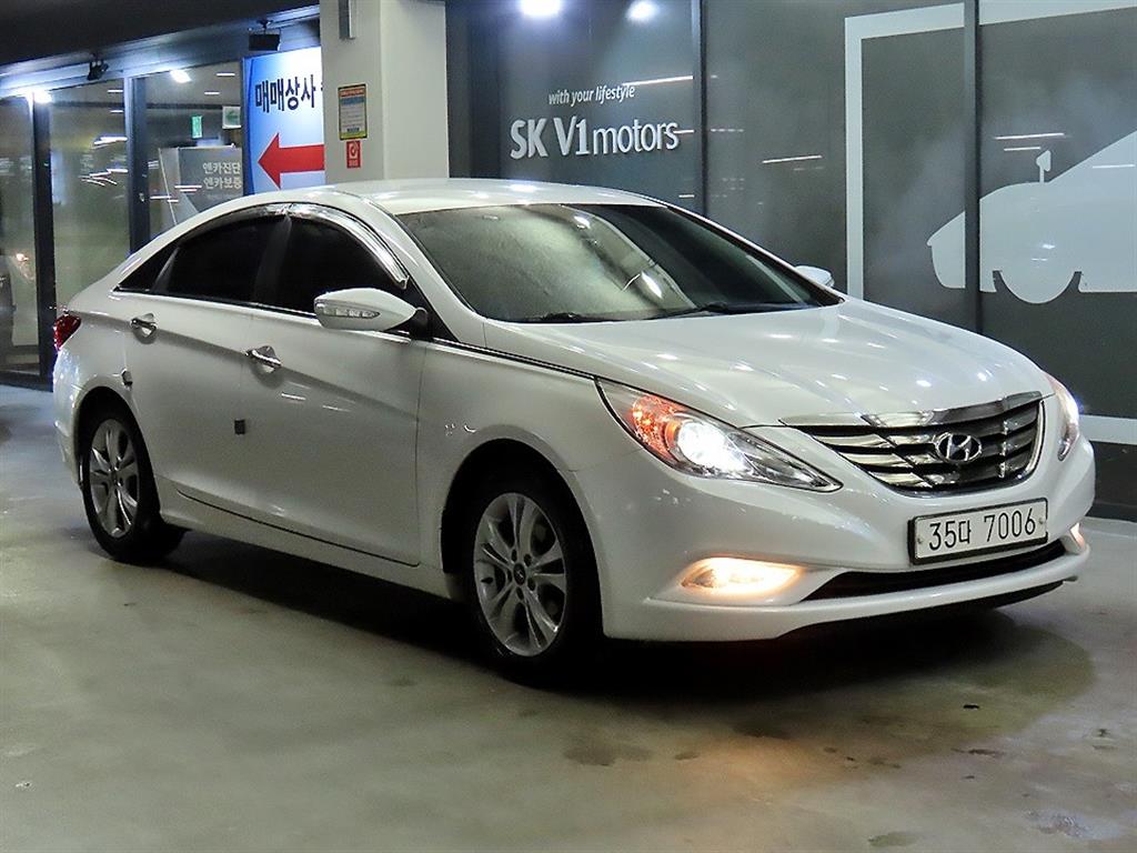 HYUNDAI Sonata 2011 Blanco - Importación desde Corea - HF Imports Iquique - Foto 1