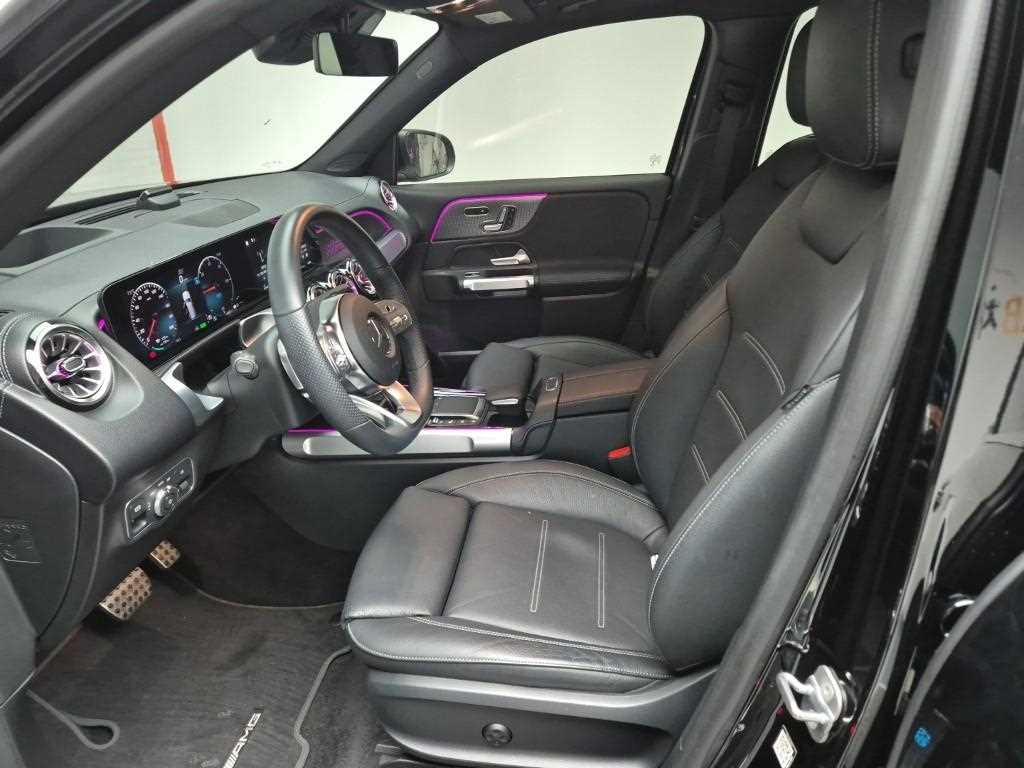 Mercedes Benz EQB - Vista 11