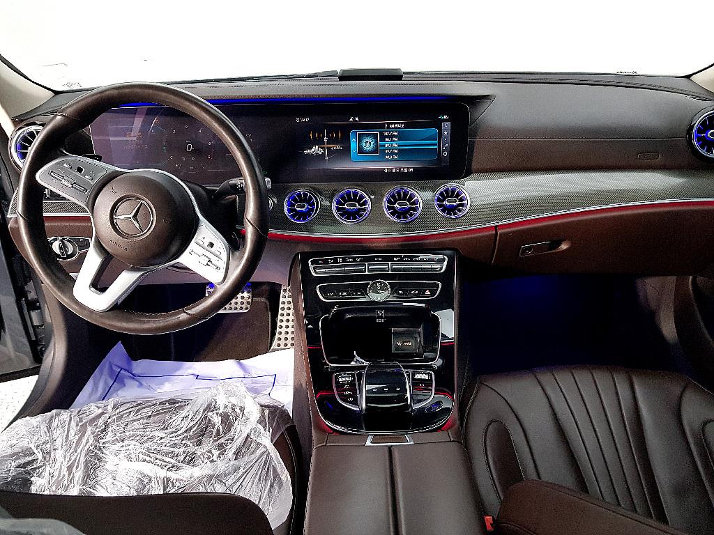 Mercedes Benz CLS Class - Vista 5