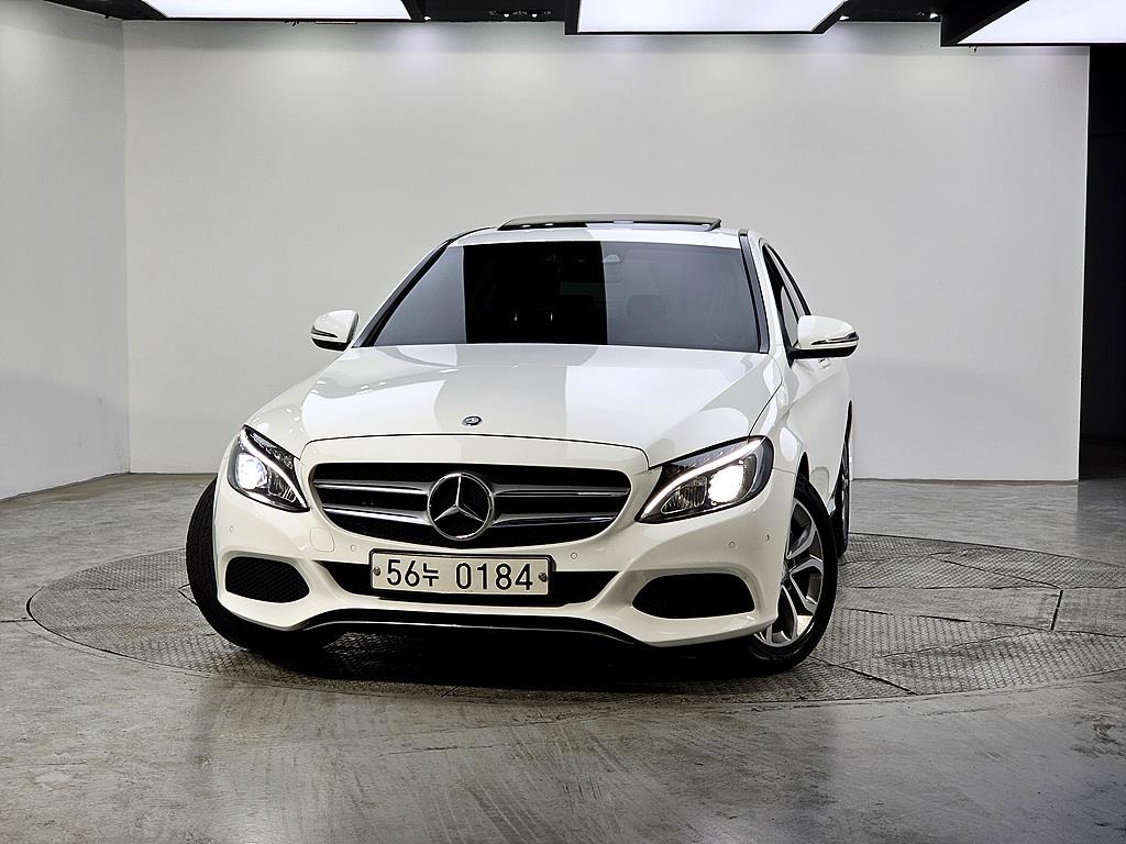 Mercedes Benz C Class - Vista 2