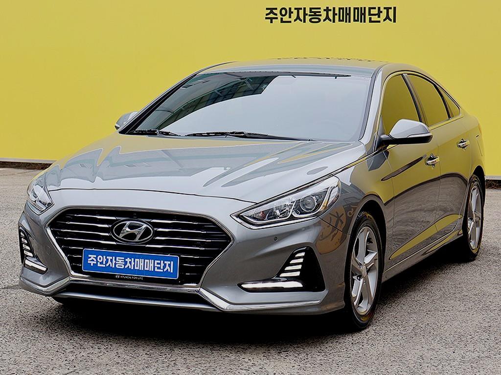 HYUNDAI Sonata - Vista 3