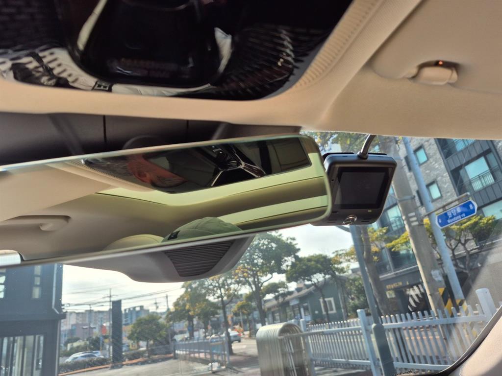 Mercedes Benz E class - Vista 9