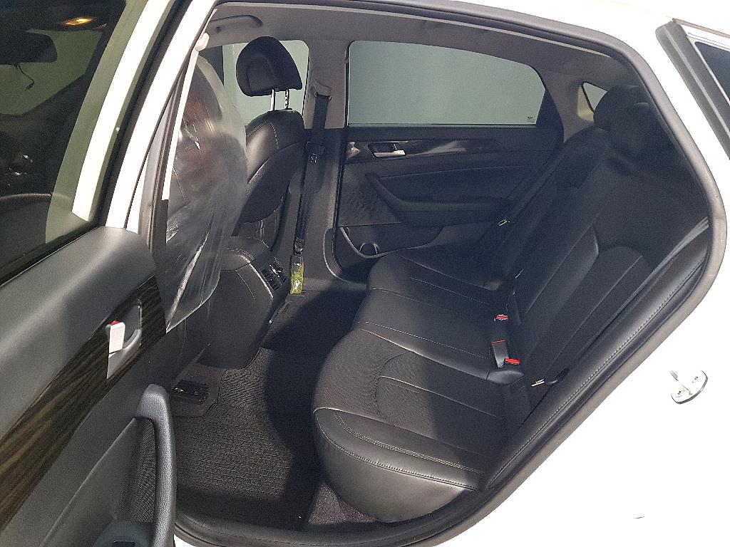 HYUNDAI Sonata - Vista 9