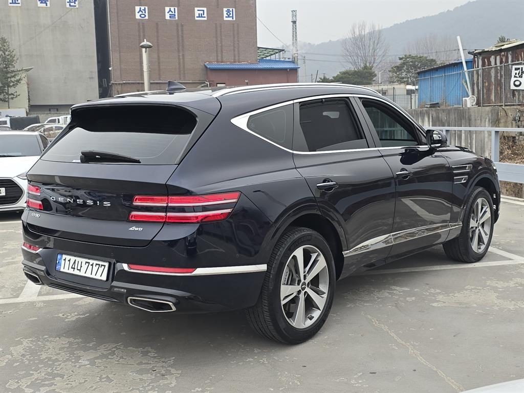 Genesis GV80 - Vista 5