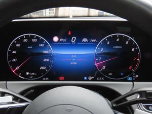 Mercedes Benz E class - Vista 10