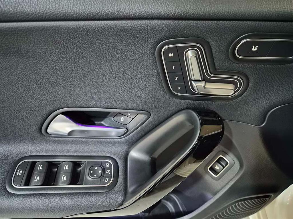 Mercedes Benz A Class - Vista 12