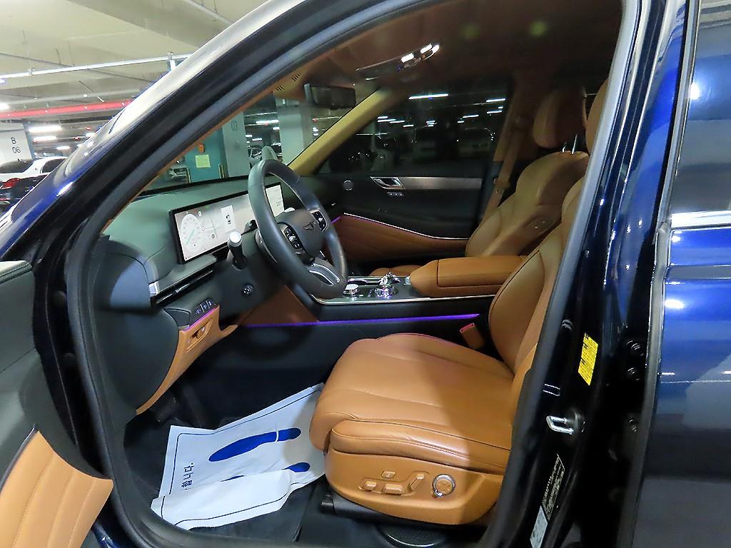 Genesis GV80 - Vista 6