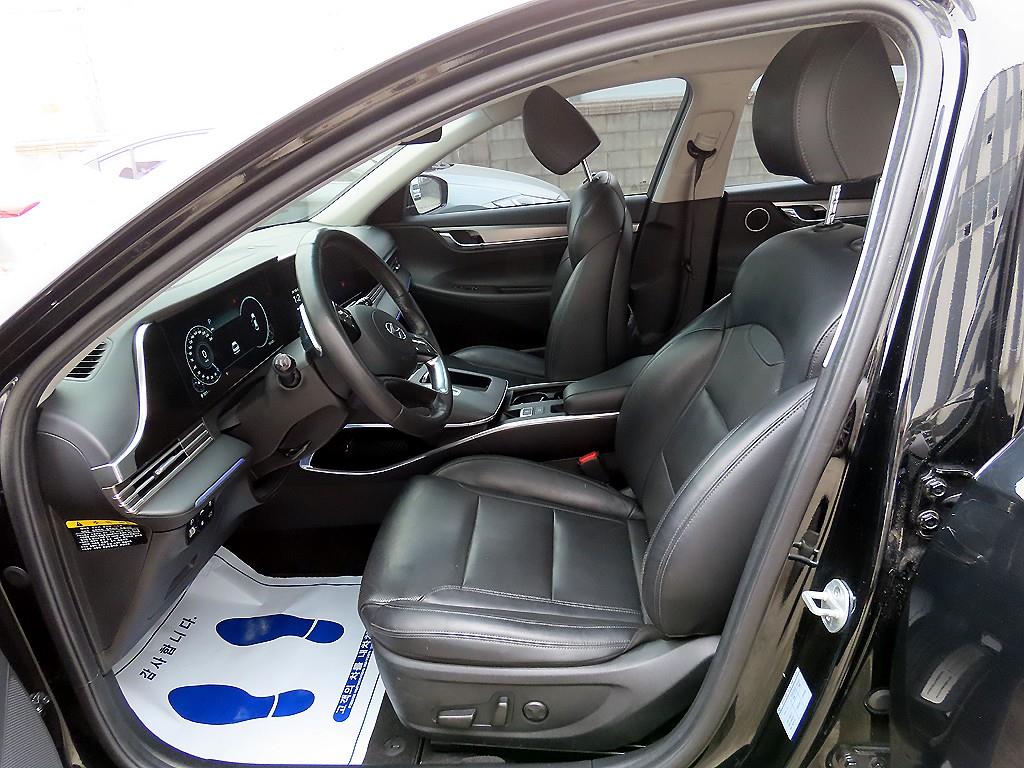 HYUNDAI Grandeur - Vista 5