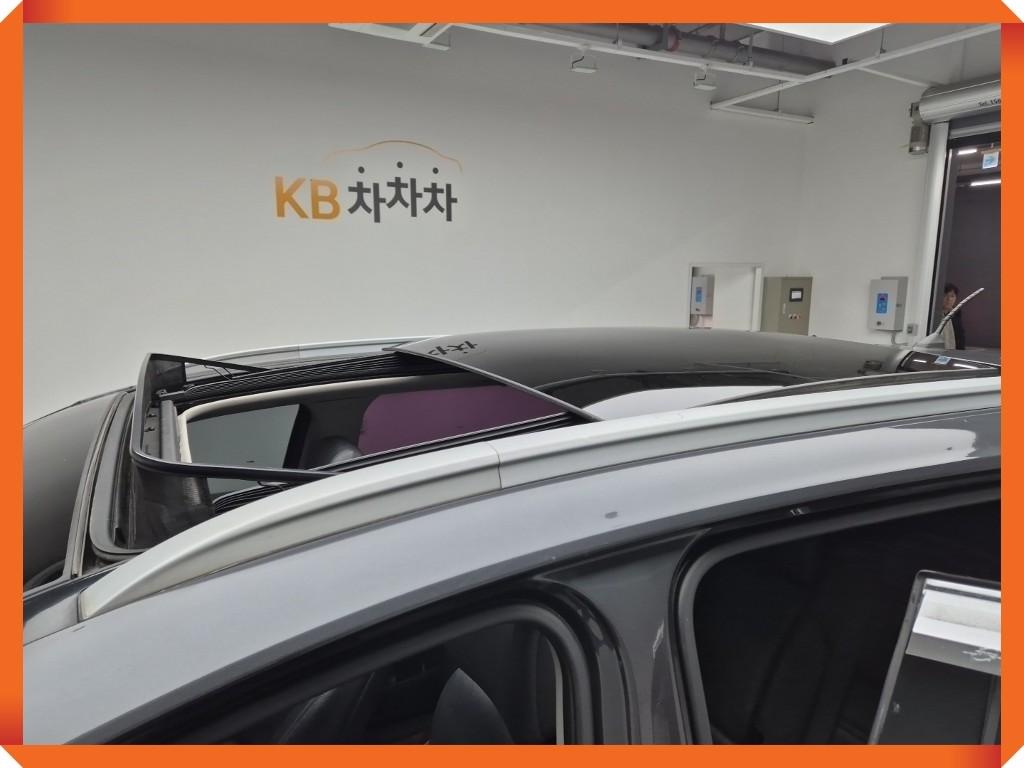 KIA Sorento - Vista 11