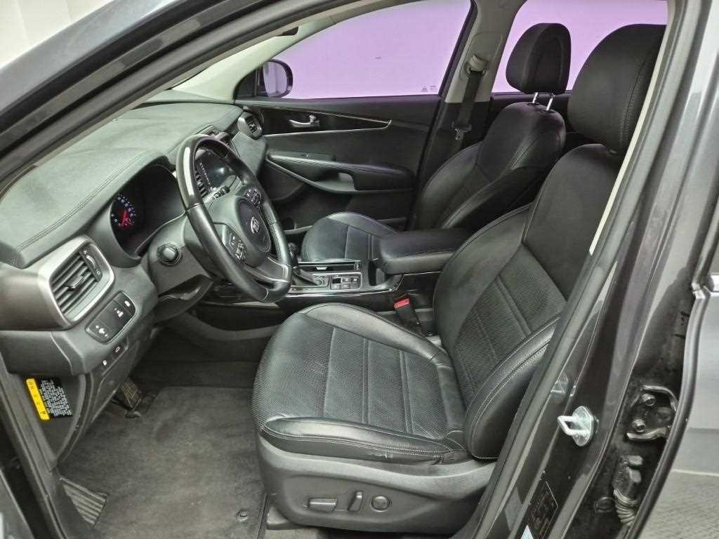 KIA Sorento - Vista 11