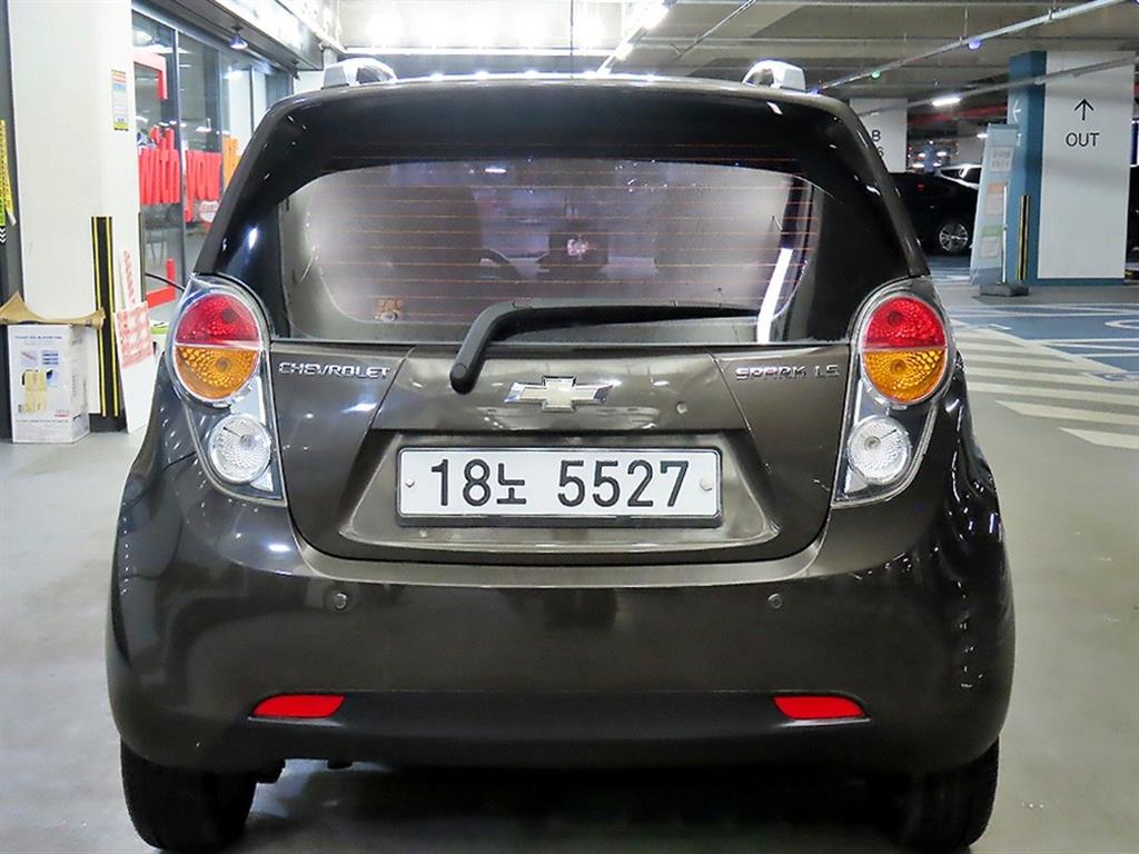 Chevrolet Spark - Vista 5