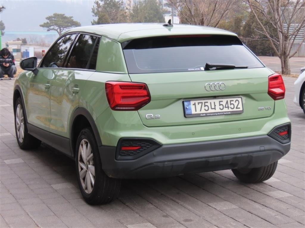 Audi Q2 - Vista 7