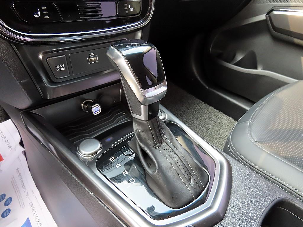 Ssangyong Tivoli - Vista 11