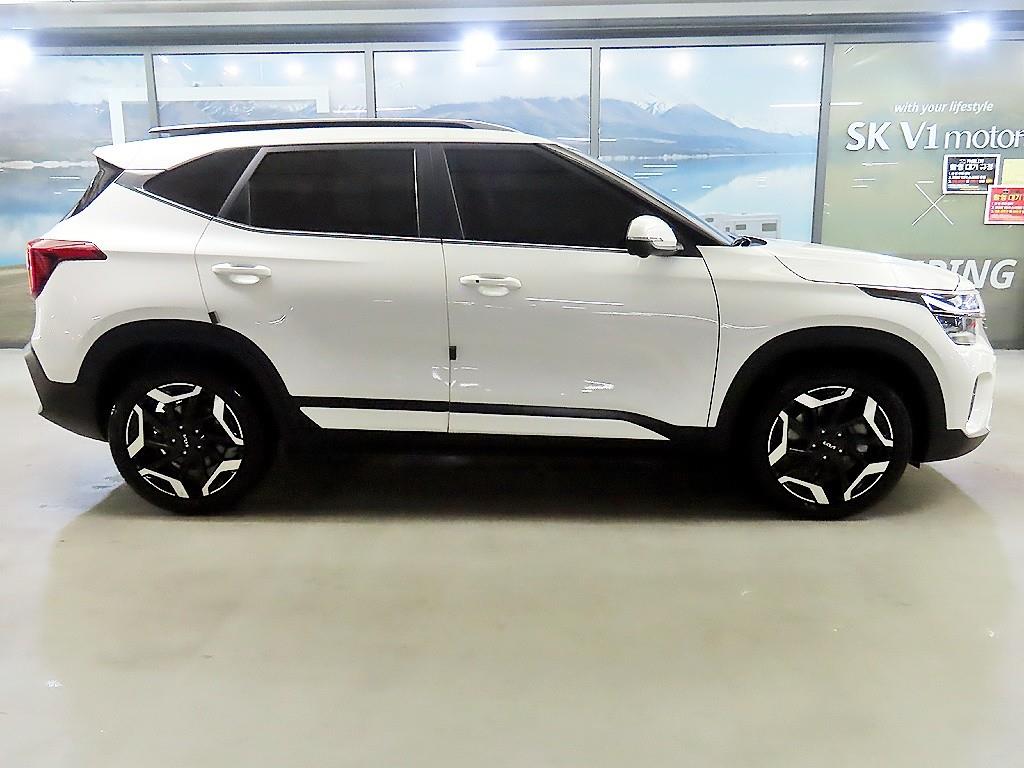 KIA Seltos - Vista 3