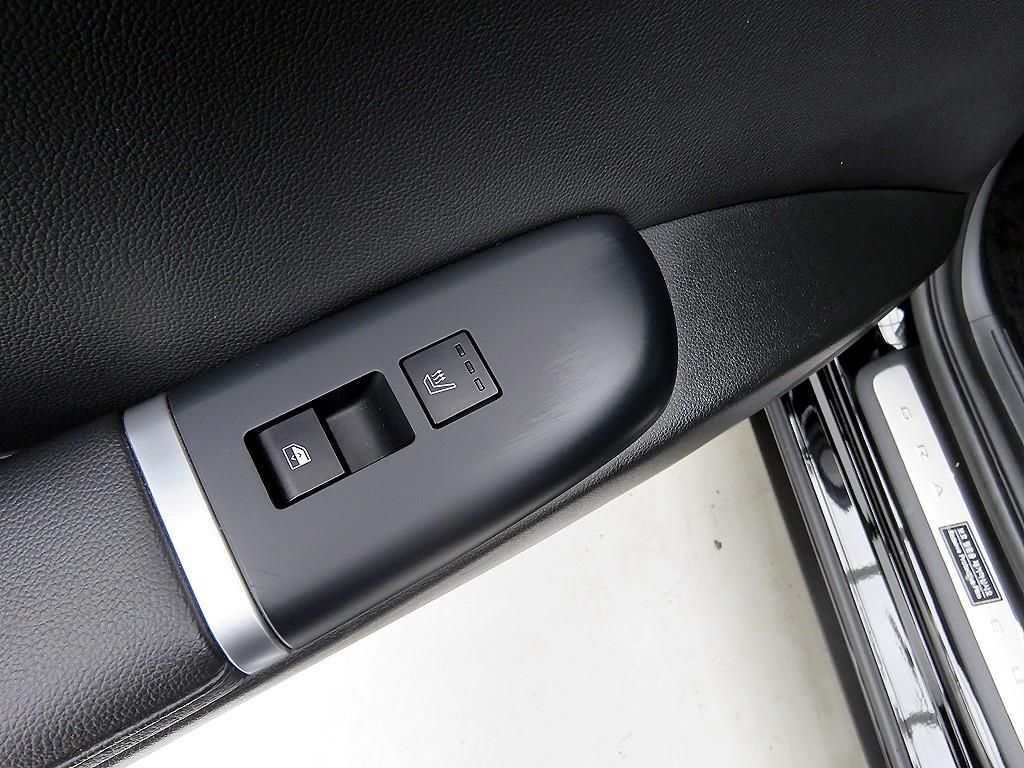 HYUNDAI Grandeur - Vista 9