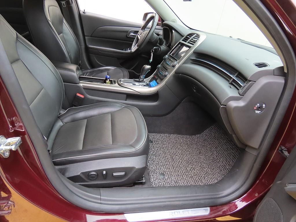 Chevrolet Malibu - Vista 6