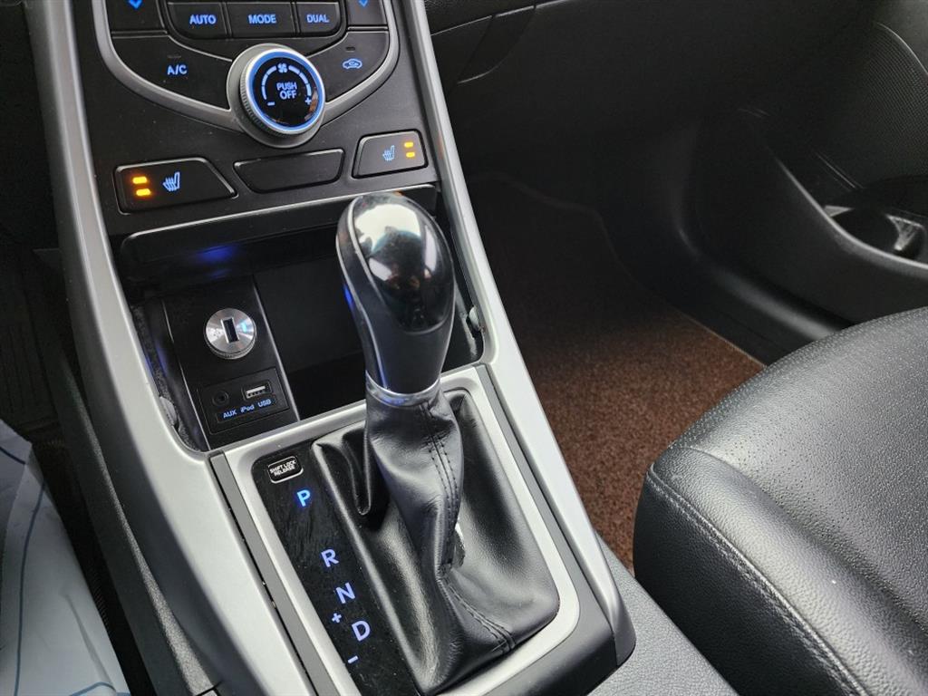 HYUNDAI Avante 2014 Plateado - Importación desde Corea - HF Imports Iquique - Foto 17