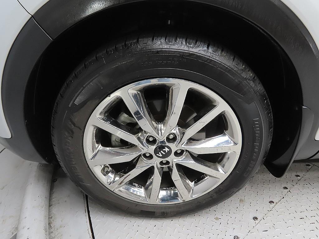 KIA Sorento - Vista 9