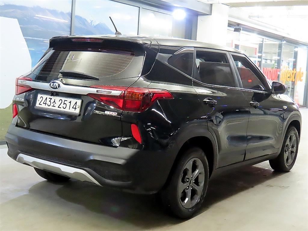 KIA Seltos - Vista 4