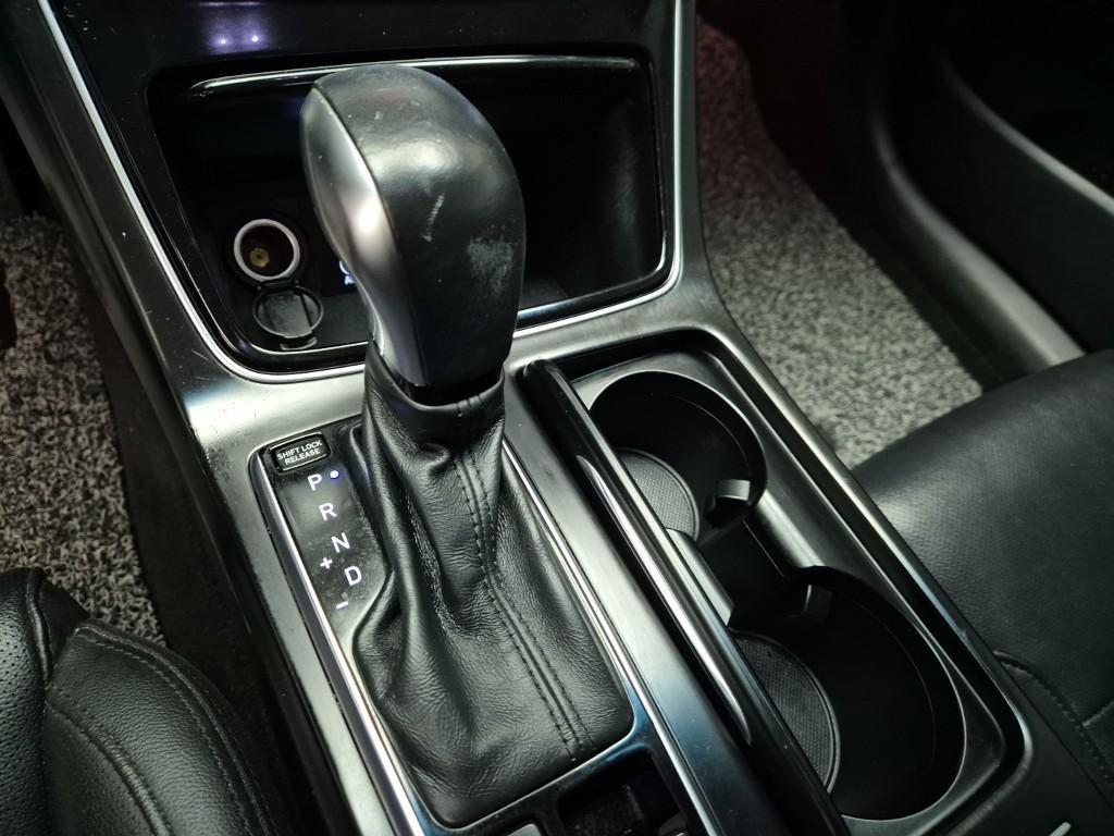 HYUNDAI Grandeur - Vista 8