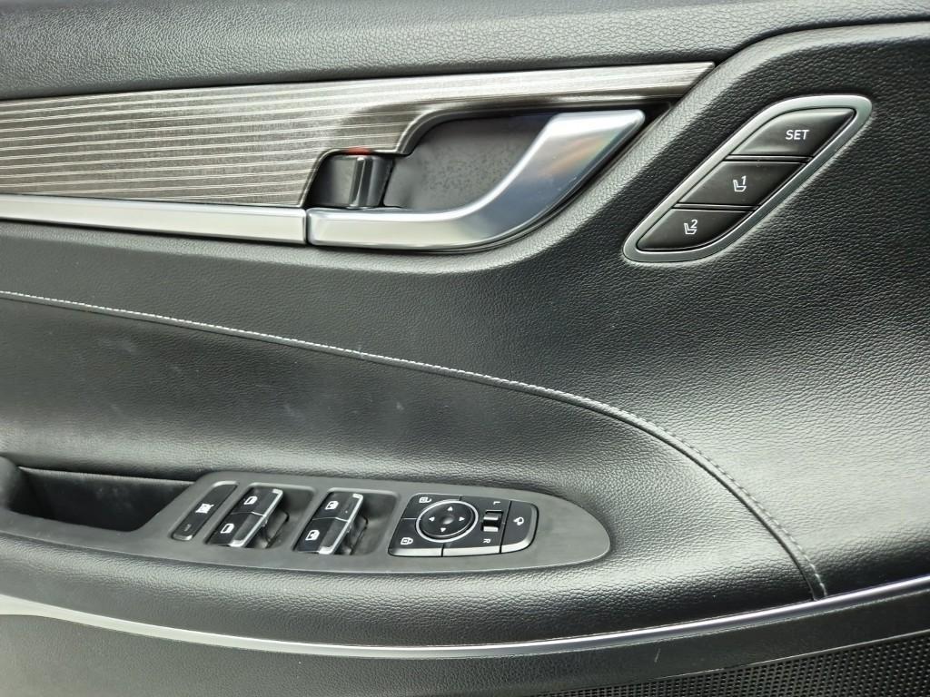 HYUNDAI Grandeur - Vista 12