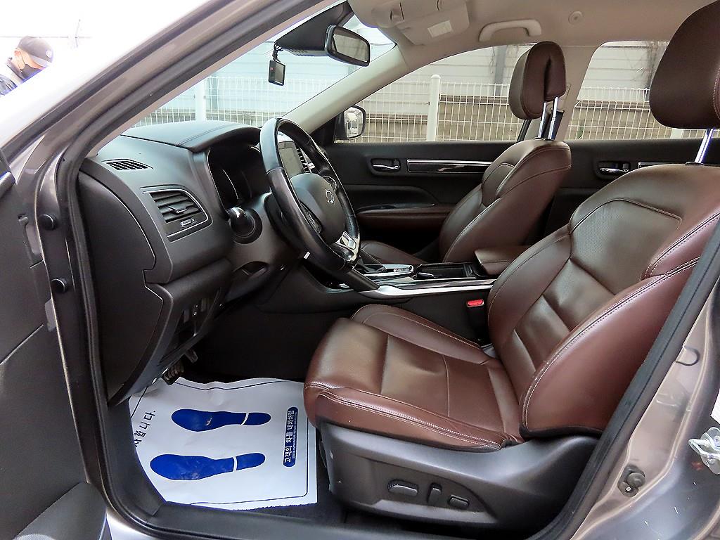 SAMSUNG QM6 - Vista 5