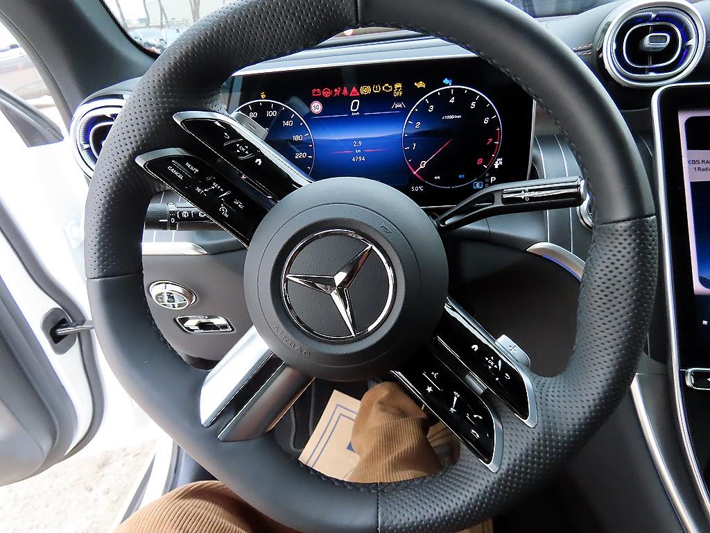 Mercedes Benz GLC Class - Vista 8