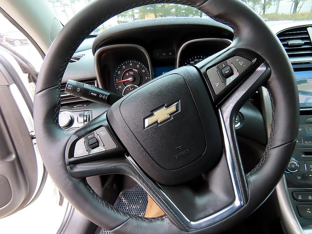 Chevrolet Malibu - Vista 8