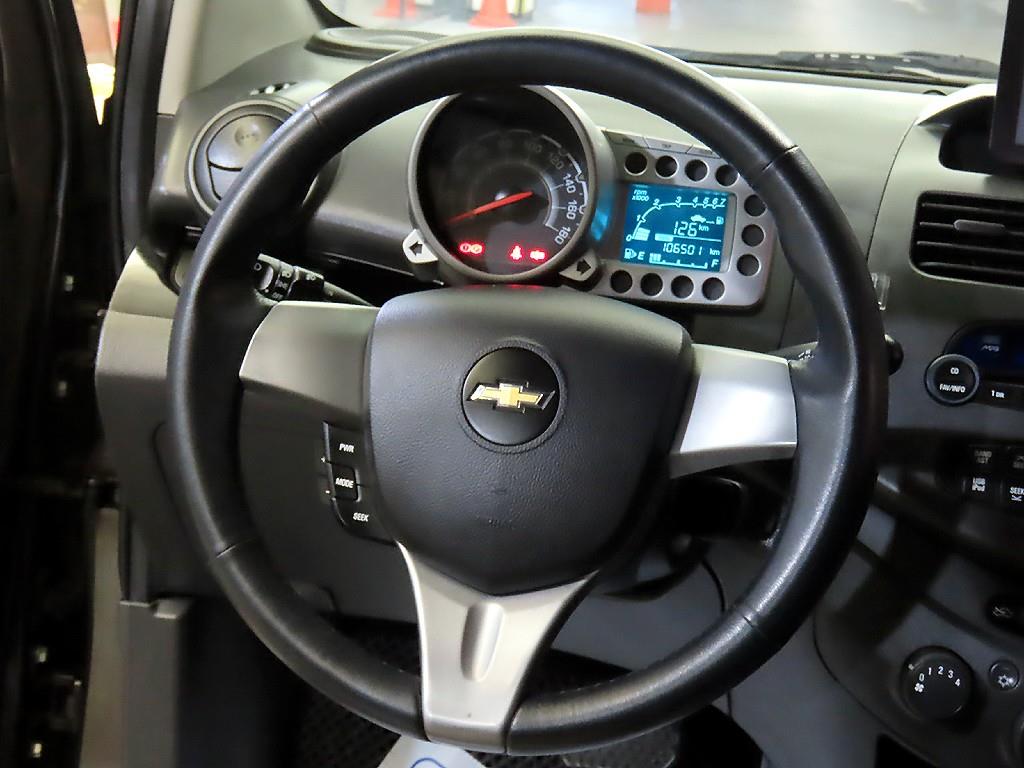 Chevrolet Spark - Vista 8