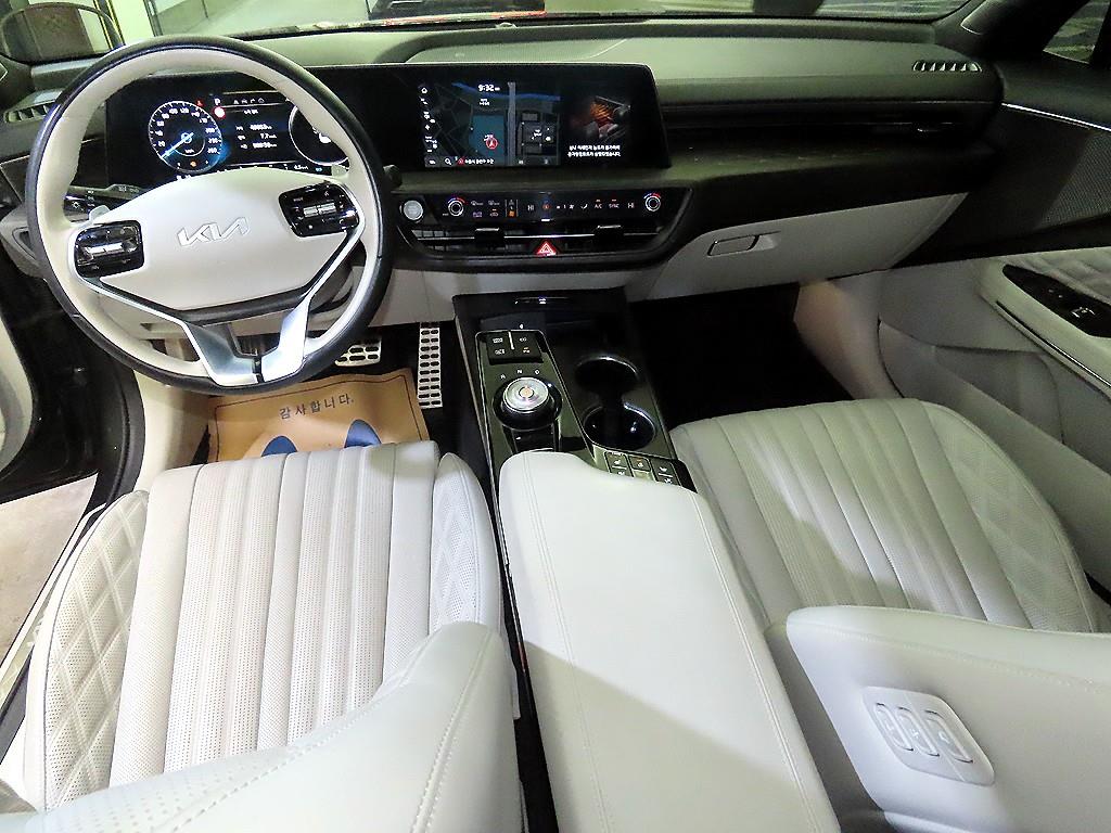 KIA K8 - Vista 10