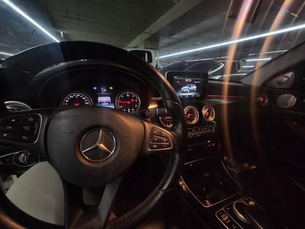 Mercedes Benz C Class - Vista 6