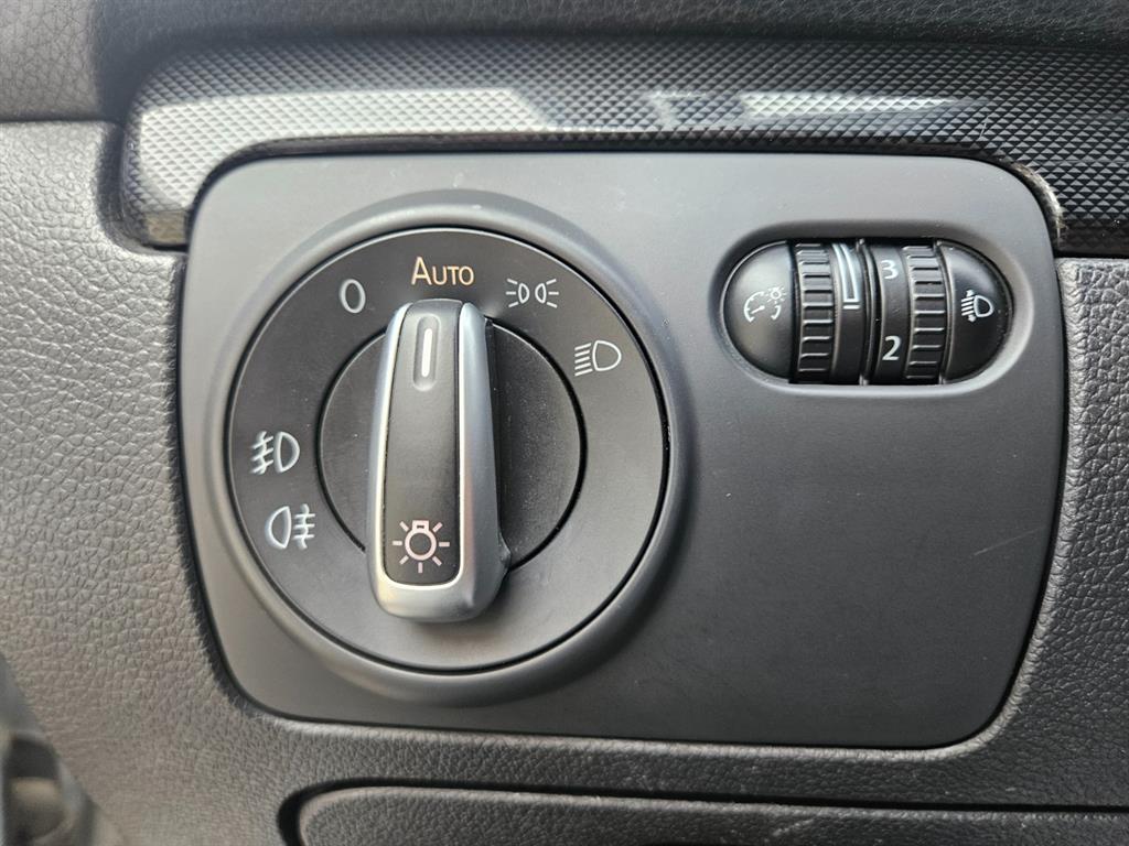 Volkswagen Golf 2012 Gris - Importación desde Corea - HF Imports Iquique - Foto 13