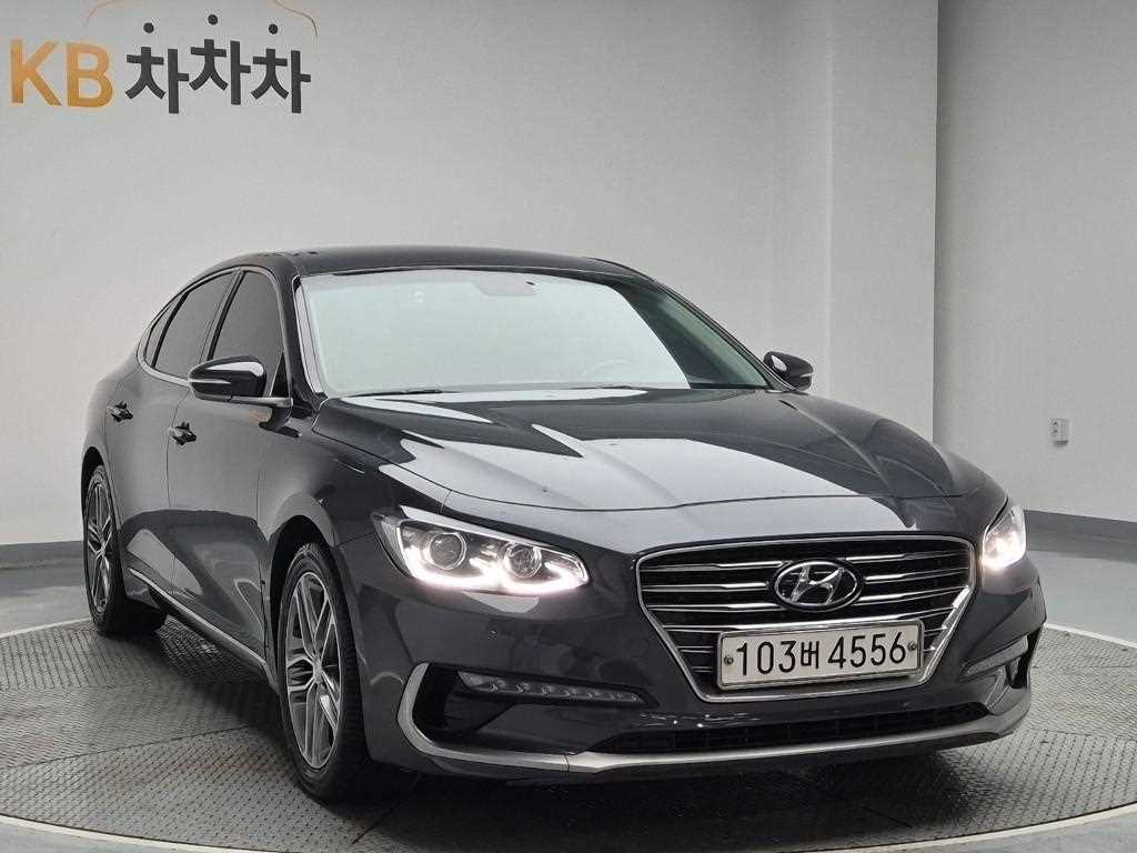 HYUNDAI Grandeur - Vista 4