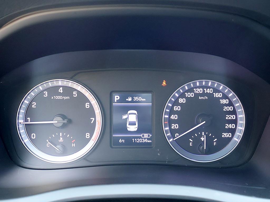 HYUNDAI Sonata - Vista 11