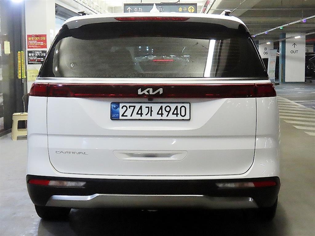 KIA Carnival - Vista 5