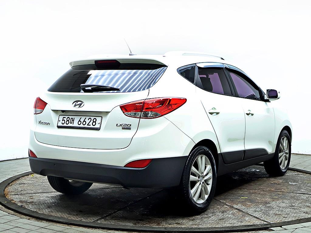 HYUNDAI Tucson - Vista 7