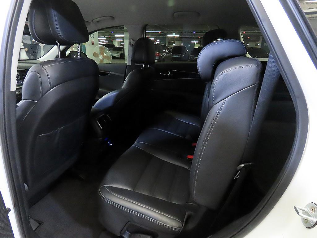KIA Sorento - Vista 7