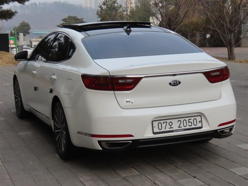 KIA K7 - Vista 7