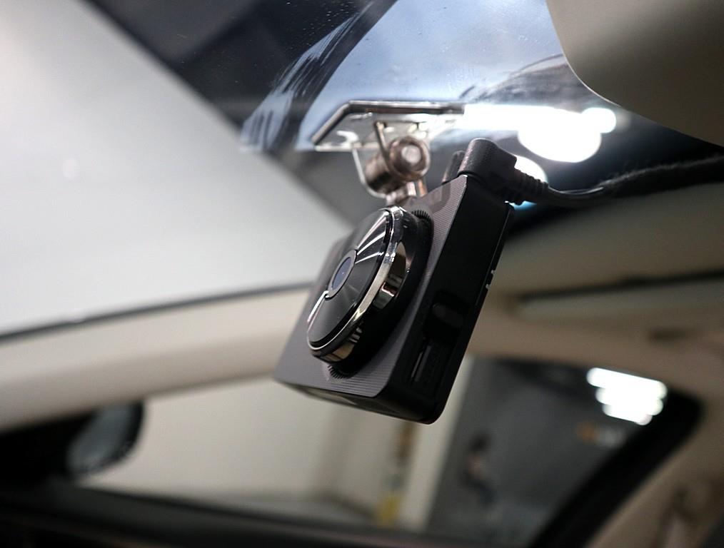 Genesis G70 2022 Negro - Importación desde Corea - HF Imports Iquique - Foto 14