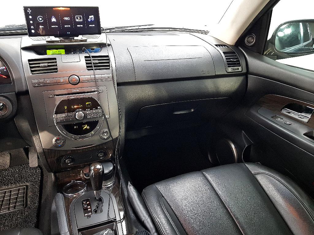 Ssangyong Rexton - Vista 10