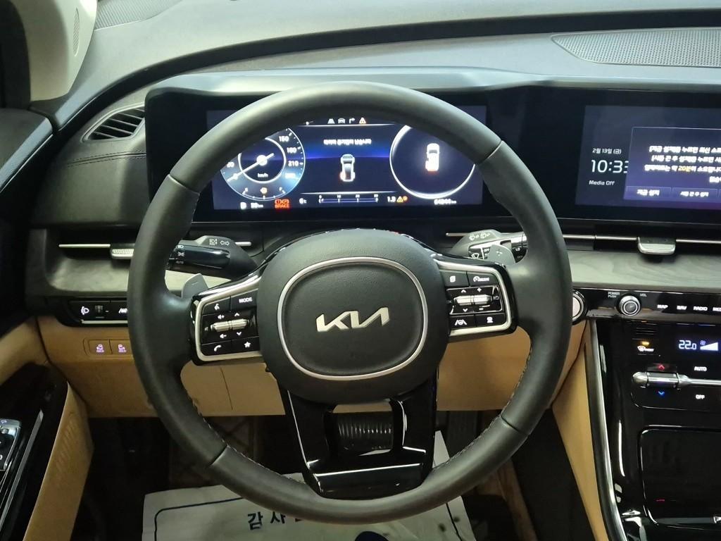 KIA Carnival - Vista 9