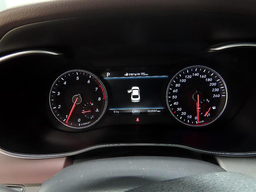 Genesis G70 - Vista 9