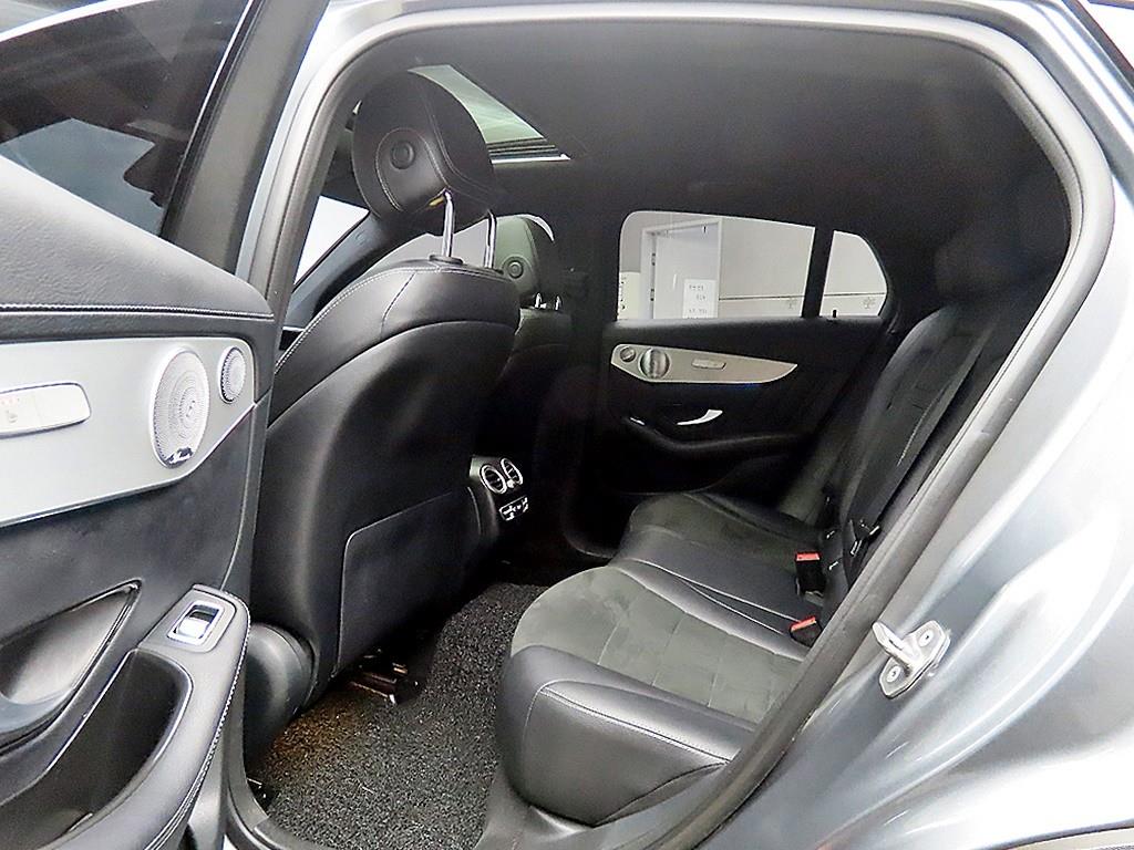 Mercedes Benz GLC Class - Vista 6