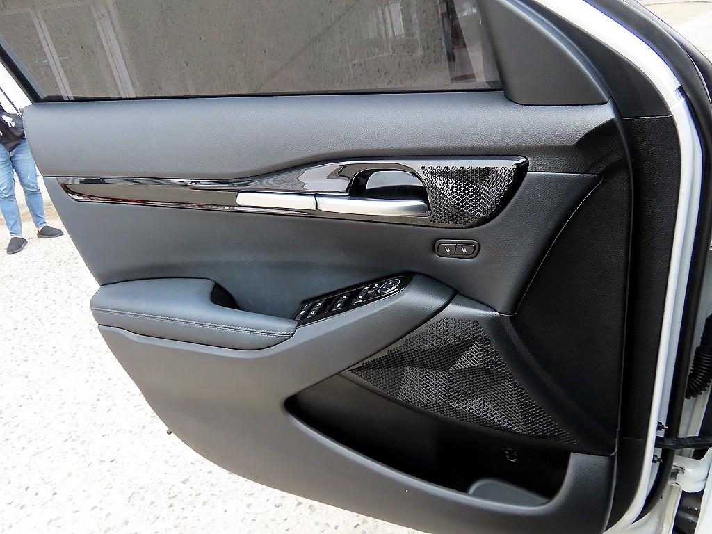 KIA Seltos - Vista 11