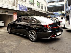 HYUNDAI Sonata - Vista 8