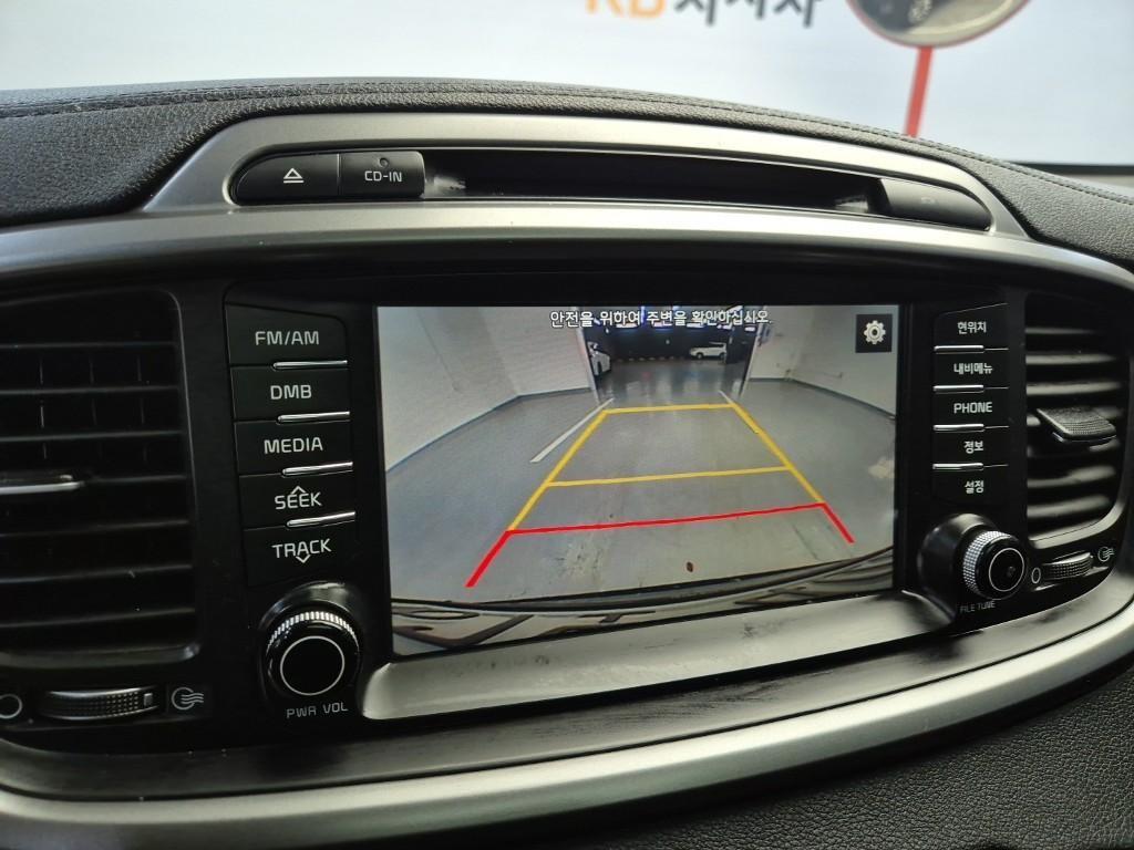 KIA Sorento - Vista 12