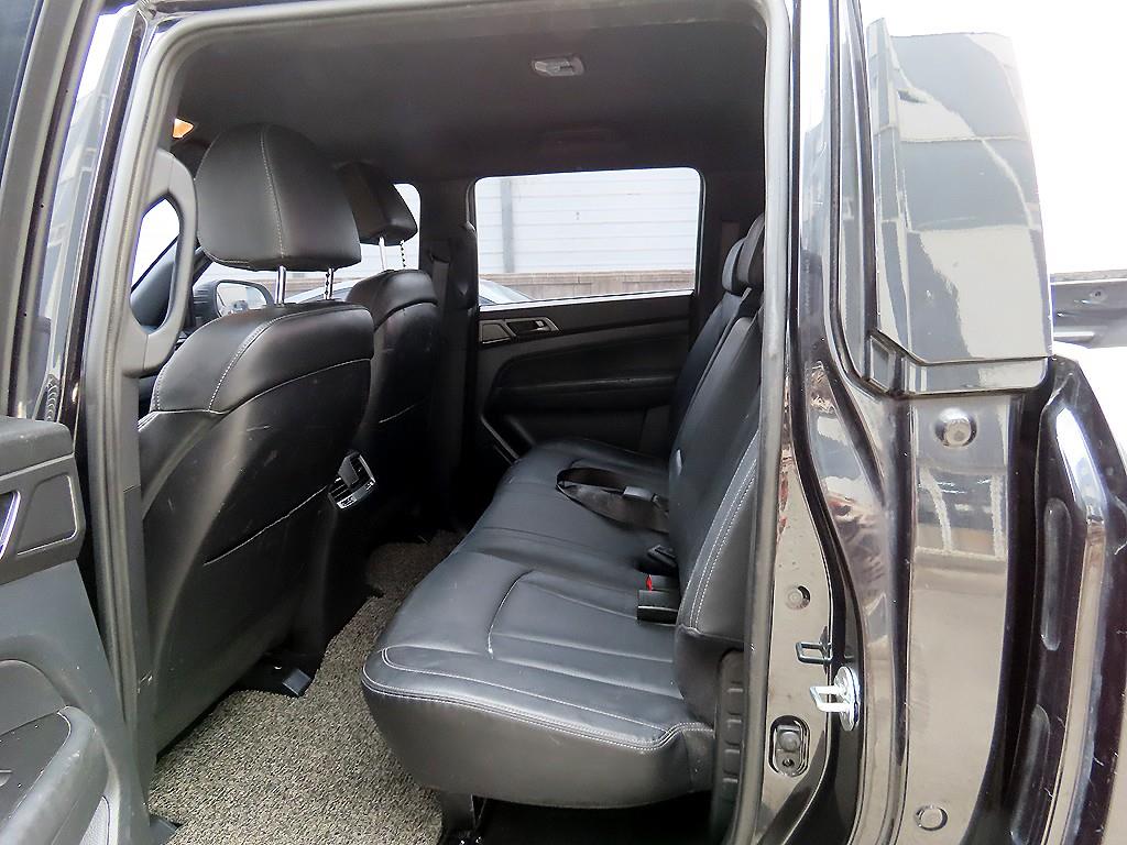 Ssangyong Rexton - Vista 6