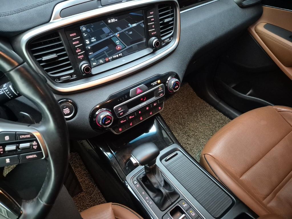 KIA Sorento - Vista 10