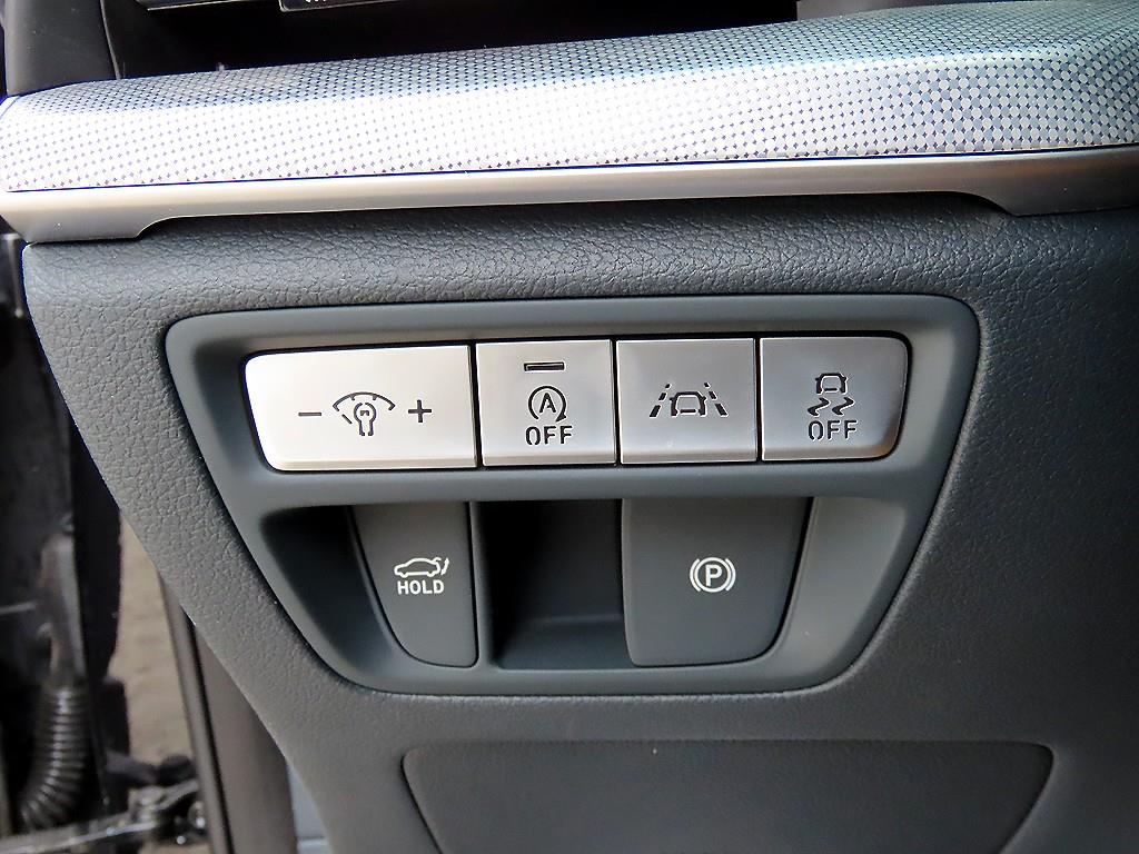 Genesis G80 - Vista 12